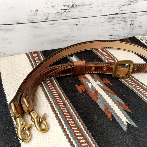 ハンドメイド❤️クードゥー（KUDU）の革を使ったハンドバッグと手帳 バッグ