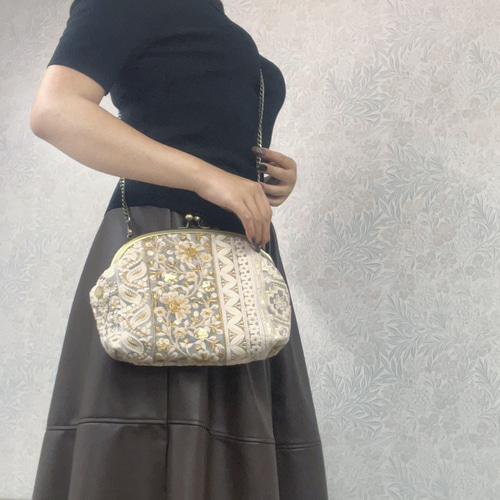 洋裁の先生と相談しながら作る【がま口刺繍バッグ】フルオーダー 