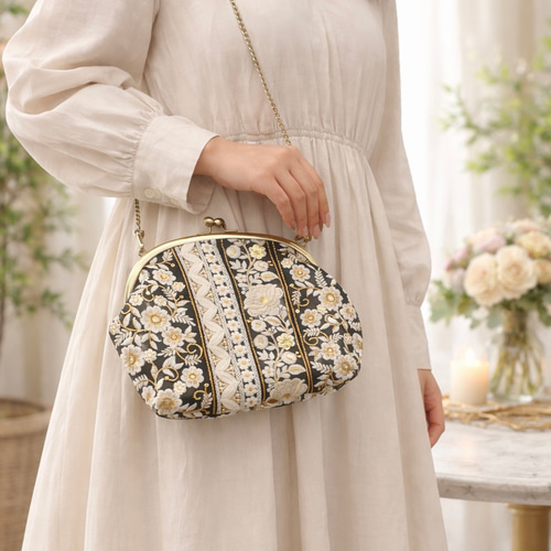 洋裁の先生と相談しながら作る【がま口刺繍バッグ】フルオーダー