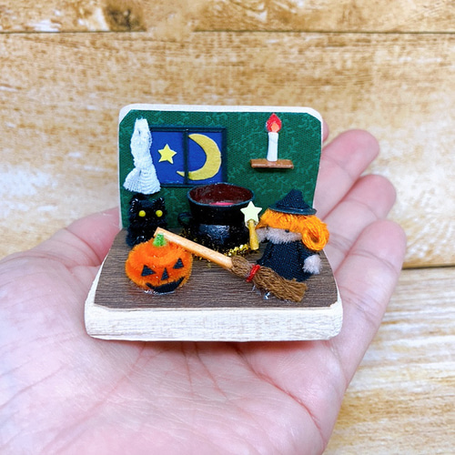 受注生産】ハロウィンオブジェ☆魔女の家 その他インテリア雑貨 モール
