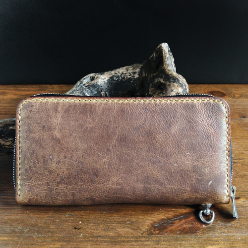 【美品】希少 Slow クーズー ラウンドファスナー 長財布 再販！】希少革kudu(クードゥー・クーズー)チョコ ラウンドファスナー