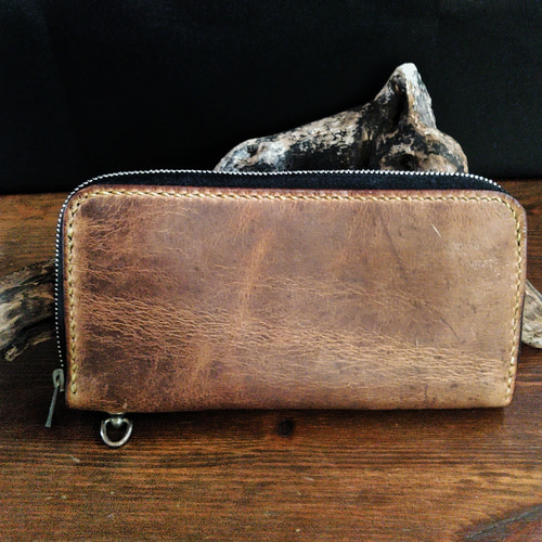 再販！】希少革kudu(クードゥー・クーズー)チョコ ラウンドファスナー