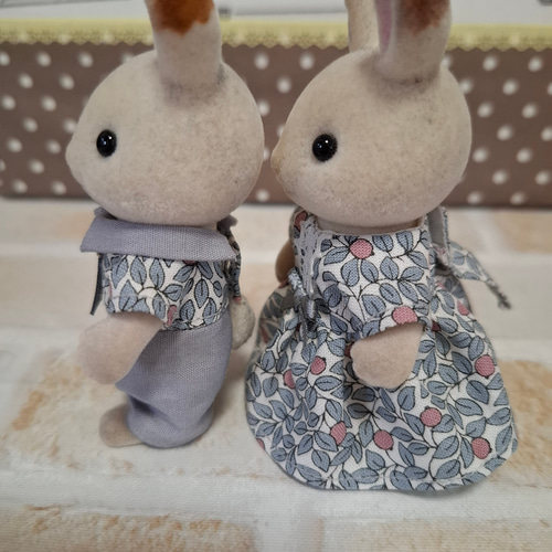 ハンドメイド シルバニアファミリーペア大人服 デートコーデ リバティ