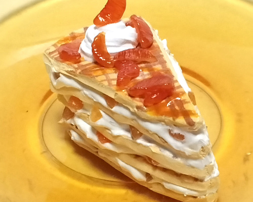 クレープマグネット　フェイクスイーツ 10月9日（日）チェリーのカップケーキとミニクレープのフェイク