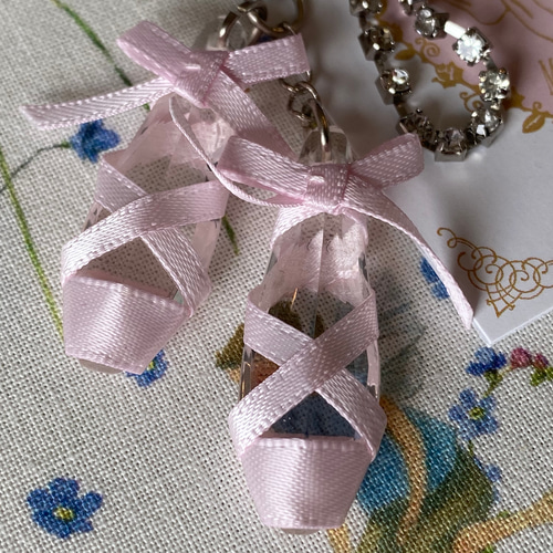 新入荷！『バレエ キーホルダー！クリスタルトゥーシューズキー