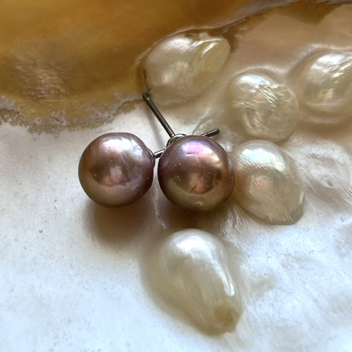 カタログギフトも！ メタリックアボカド色エジソンパールピアス ピアス（スタッド アクセサリー