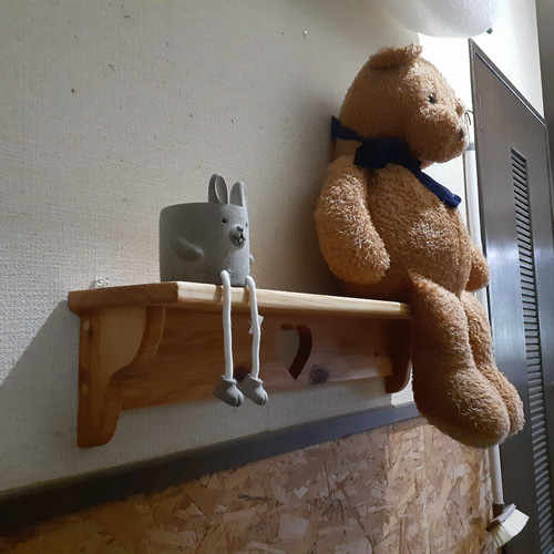 なんでもつくる家具【商品名】杉材で作る カントリーシェルフ なんでもつくる家具【商品名】杉材で作る カントリーシェルフ