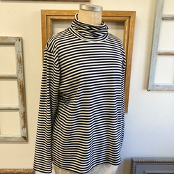 秋季新品❗️成人海龜❤️條紋棉質寬鬆高領上衣黑白色（尺寸L） 第5張的照片