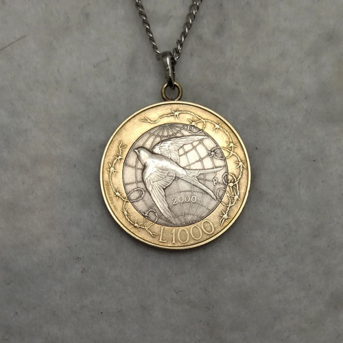 サンマリノの燕のコインネックレス 着けっ放しOK ネックレス