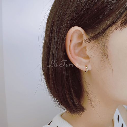 金属アレルギー対応】ワンタッチワイドフープミニピアス
