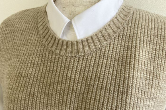 エアリースパン(メリノウール100％）ふわっと！片畦ニットベスト　【ベージュ杢】 2枚目の画像