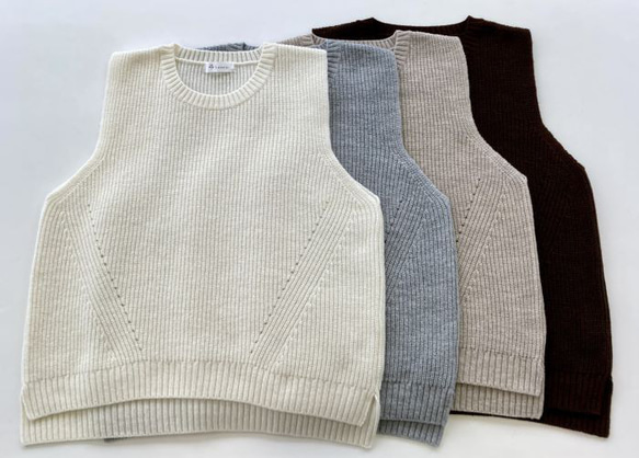 エアリースパン(メリノウール100％）ふわっと！片畦ニットベスト　【ベージュ杢】 8枚目の画像