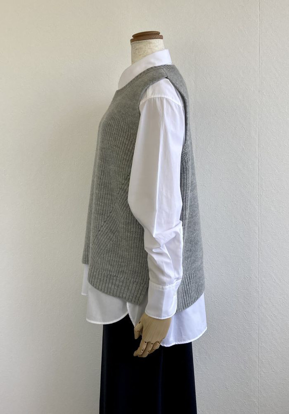 エアリースパン(メリノウール100％）ふわっと！片畦ニットベスト　【グレー杢】 7枚目の画像