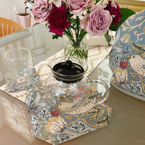 2314 ウィリアムモリス　コースター　200枚組　ハンドメイド 輸入刺しゅうキット 『William Morris (ウィリアム・モリス