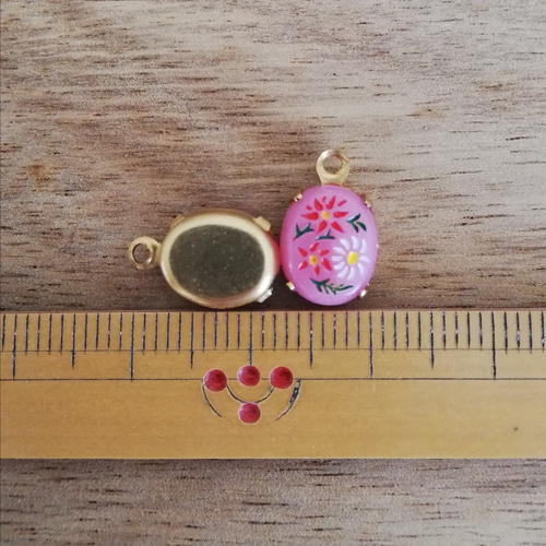 ジャパンヴィンテージ お花のガラスカボションチャーム（2個セット 