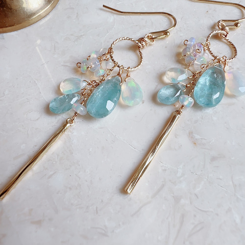 ♢人気♢カラーオパール 宝石質ブルーカイヤナイト 14kgf ピアス