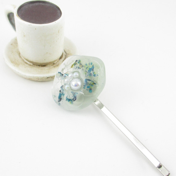 この季節の街角でたたずむクォーツが、より一層想うのは明日の希望とちょっとした灯でした♪<1点ものヘアピン>HP149 4枚目の画像