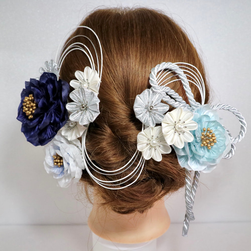 【紺青ぼたん】ブルー系つまみ細工の髪飾り　成人式　卒業式　結婚式 紺青ぼたん】ブルー系つまみ細工の髪飾りセット 成人式 卒業式