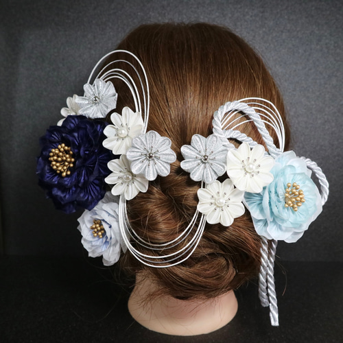 【紺青ぼたん】ブルー系つまみ細工の髪飾り　成人式　卒業式　結婚式 紺青ぼたん】ブルー系つまみ細工の髪飾りセット 成人式 卒業式