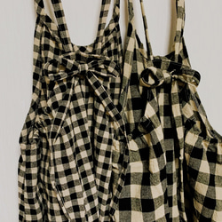 リネン エプロンワンピース ブロックチェック 生成り×黒（柄の大きさは