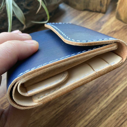 本革 手染め ダークネイビー 三つ折り財布 手縫い ハンドメイド 三
