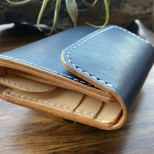 本革 手染め ダークネイビー 三つ折り財布 手縫い ハンドメイド 三