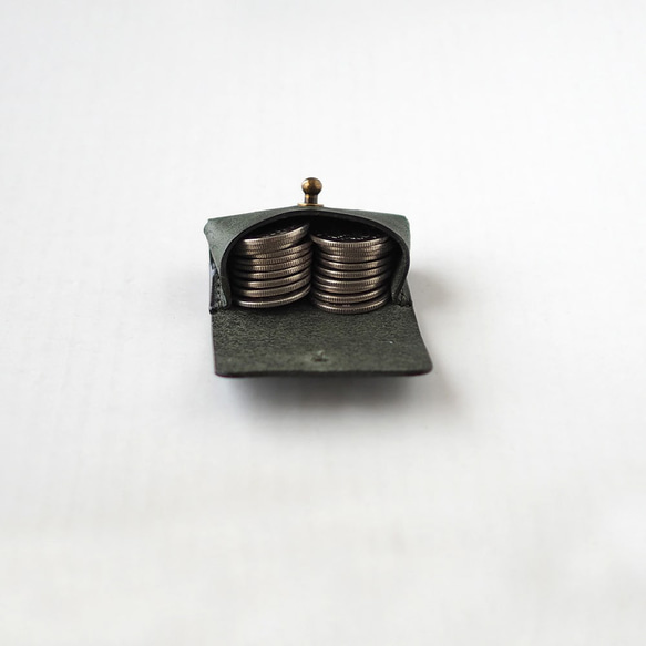 可容納 999 日圓以上的小零錢包 [黑色] 品牌男士女士時尚緊湊型皮革 第9張的照片