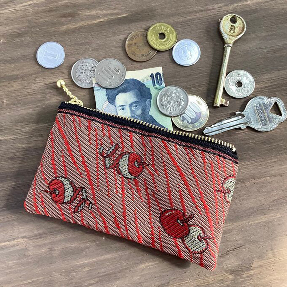 畳縁　硬幣錢包　名片夾　蘋果　紅色的　日式 第4張的照片