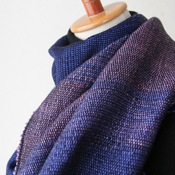 《キレイ色を楽しむ》ウール手織りストール（大）　ブルー×ライラック/プレゼント/秋冬 3枚目の画像