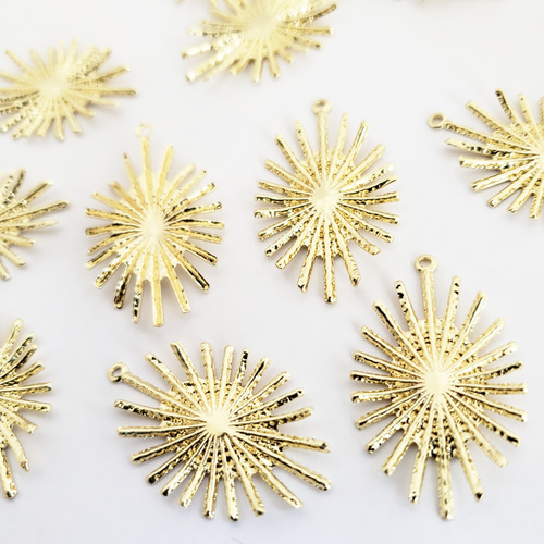 6個 後光 楕円 オーバル チャーム パーツ/ライトゴールド（C2-336