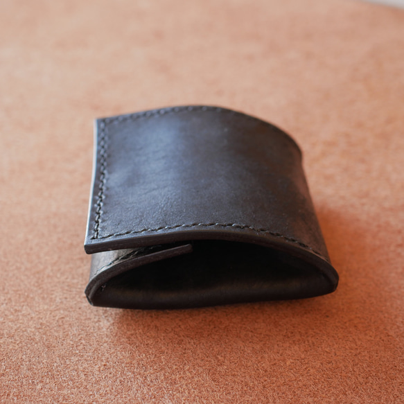 イタリアンレザーで作った【ボックスコインケース：Nero】BOX型メンズ コンパクト財布 ミニウォレット  黒 7枚目の画像