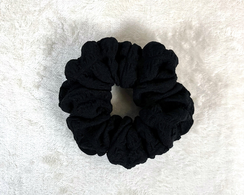 ハンドメイド＊シュシュ＊黒色のポコポコ生地＊ノーマル＊151005c 