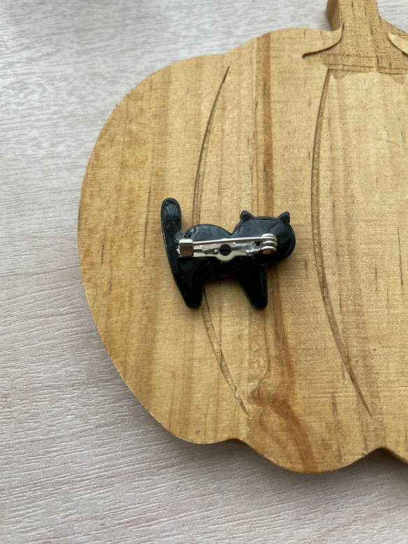ハロハロハロウィン　黒猫のブローチ 2枚目の画像
