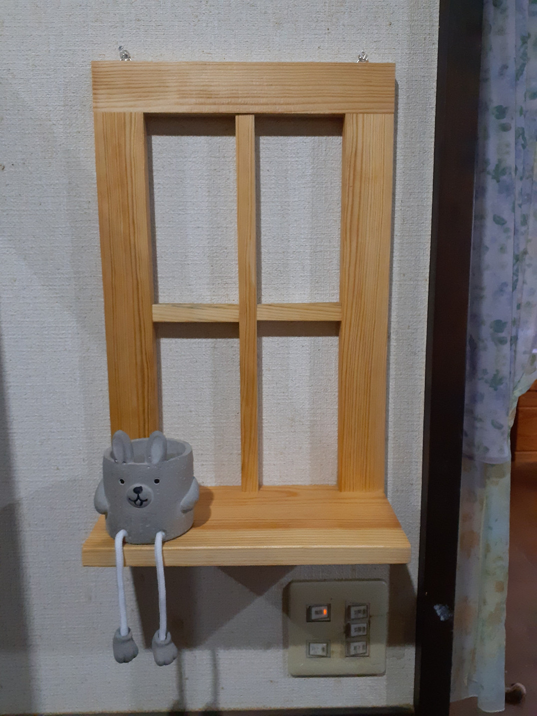 ムニュムニュ 窓枠用 棚 オーダーメイド ムニュムニュ 窓枠用 棚 オーダーメイド