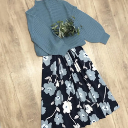 鎌倉スワニー 和楽美 北欧風 お花 の かわいい コーデュロイ ギャザースカート 3枚目の画像