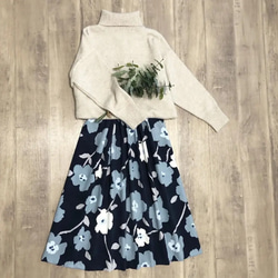 鎌倉スワニー 和楽美 北欧風 お花 の かわいい コーデュロイ ギャザースカート 2枚目の画像