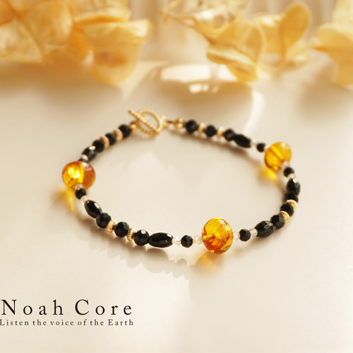 バルティックアンバーの14kgfワイヤーブレスレット