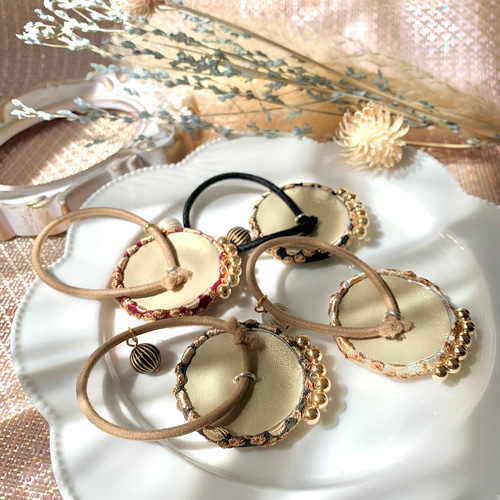 送料無料 インド刺繍リボンヘアゴム 秋冬 大人かわいい ゴールド