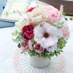 Sold out 造花ギフト『淡いピンクの上品なアレンジメント』結婚祝い│退職祝い 6枚目の画像