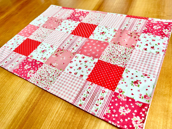 25×35ランチマット パッチワーク調 綿素材リバーシブル 学校や保育園の