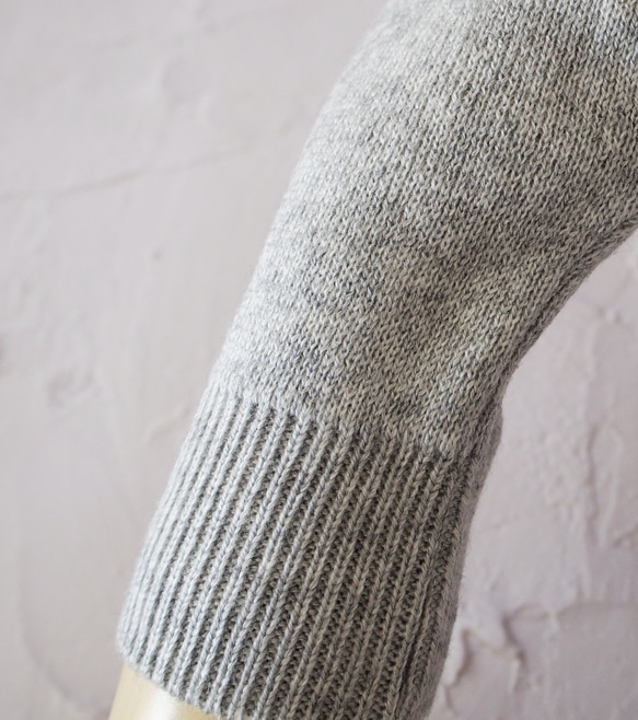 クリスマス・Creema限定【滑らか編み目が美しい】アームウォーマー・GY 5枚目の画像