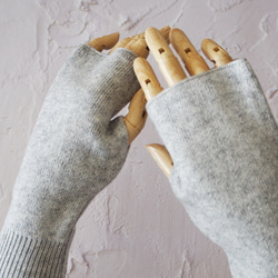 クリスマス・Creema限定【滑らか編み目が美しい】アームウォーマー・GY 2枚目の画像