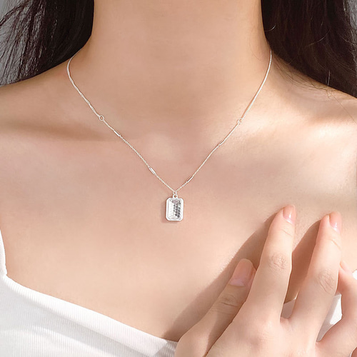 シルバー925 ウロコ模様 スクエアチャーム ネックレス silver925 シルバー925 ウロコ模様 スクエアチャーム ネックレス silver925