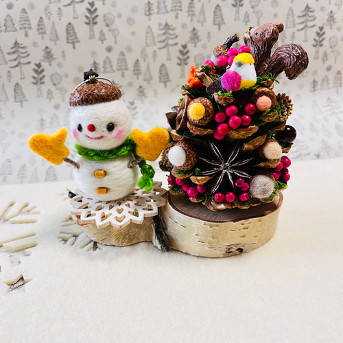 松ぼっくりツリーと雪だるまセット その他置物 youmoutikutik 通販