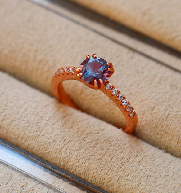 アレキサンドライト リング 12号 鑑別書あり】合成アレキサンドライ