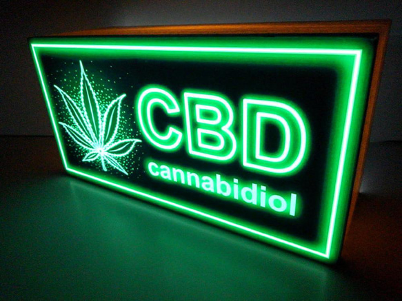 【Lサイズ】大麻 CBD オイル 医療 ガンジャ マリファナ 酒 クラブ ランプ 照明 看板 置物 雑貨 ライトBOX 3枚目の画像