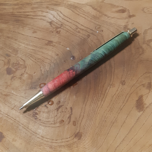 木軸シャーペン0.5㎜スタビライズメープル瘤蜜蝋クリーム仕上げ。 木軸シャーペン0.5㎜スタビライズメープル瘤 蜜蝋クリーム仕立て
