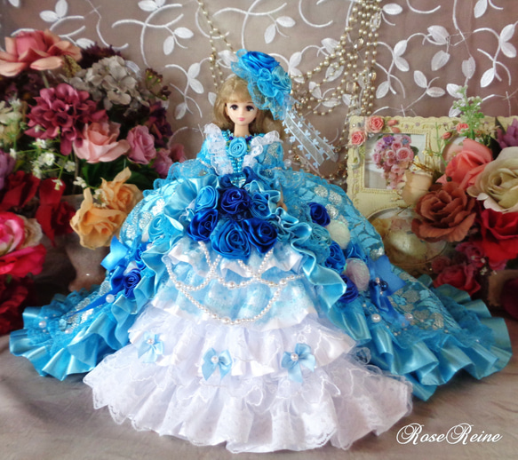 マリーアントワネット王妃 ブルーグラデーションのロマンティックプリンセスドレス