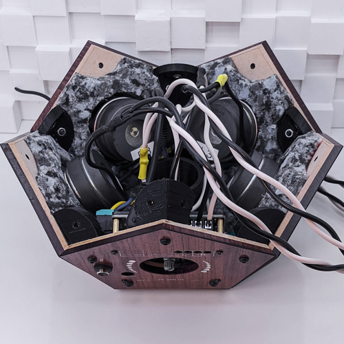 値下げします】12面体Bluetooth ローズウッド ステレオスピーカー