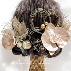 胡蝶蘭　髪飾り　成人式　結婚式　卒業式　振袖　袴　和装　白無垢　ウェディング　ブライダル　❤︎金箔付❤︎  ゴールド 1枚目の画像